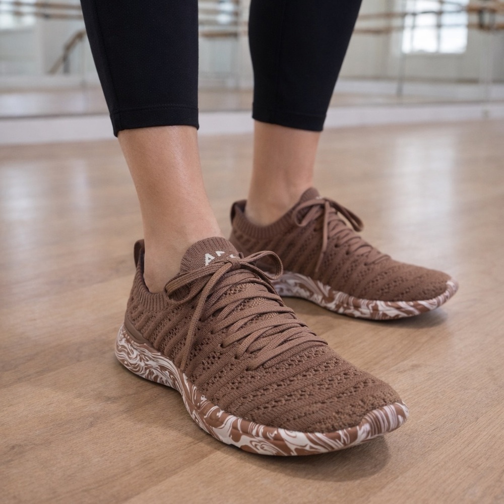 APL TechLoom Wave Women’s Sneakers Size 5 | Lightweight Knit Athletic Shoes